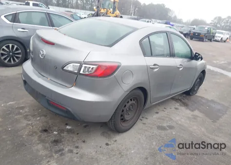 2011 Mazda Mazda3 I Sport z USA, uszkodzony, nr VIN JM1BL1UF5B1412397